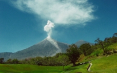 危地马拉火山喷发图片