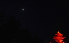 五四广场月圆夜图片