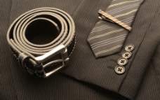 西装皮带领带图片